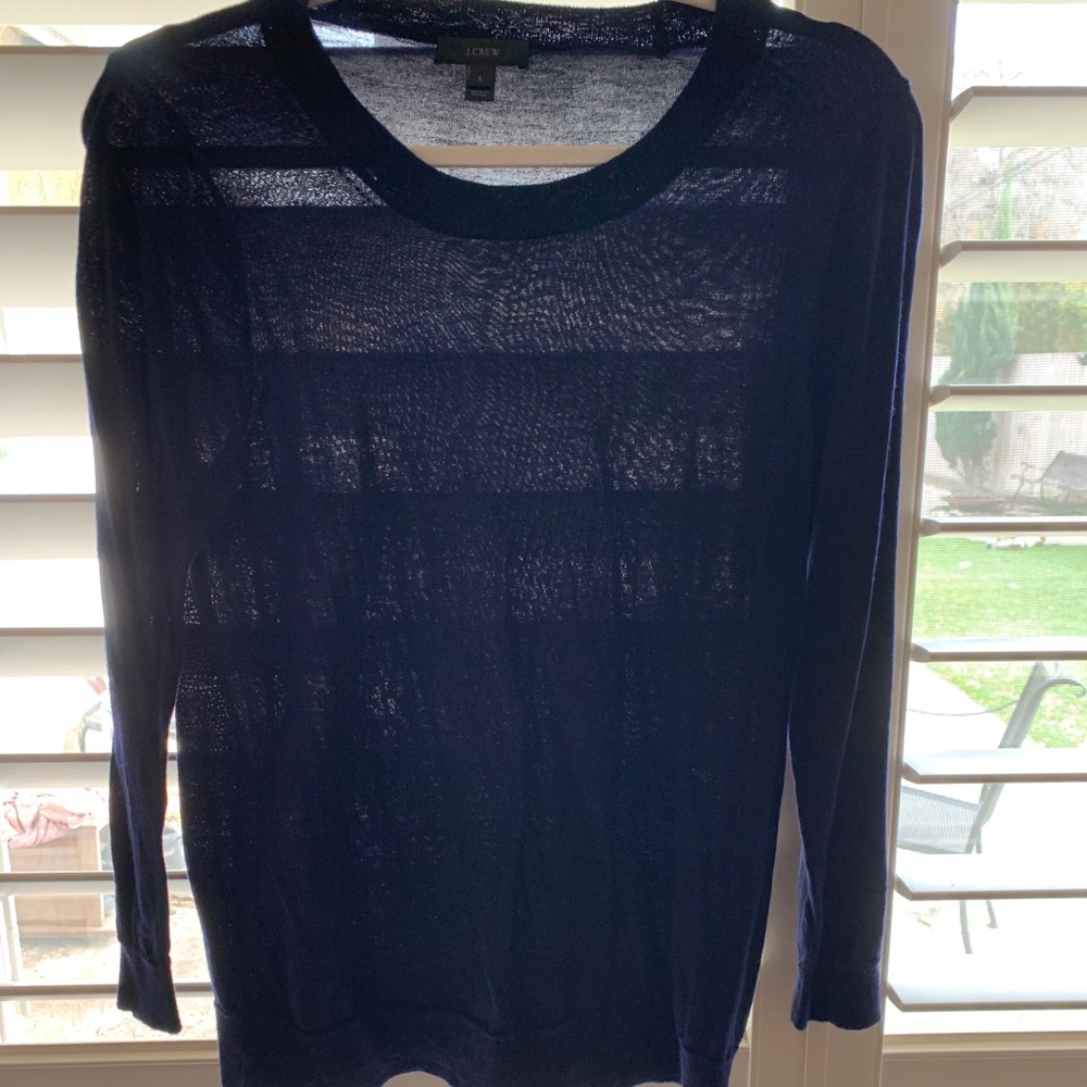 Lightweight sweater